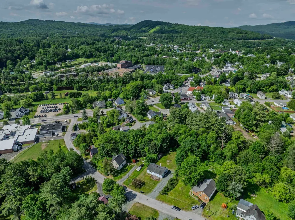 59 Bishop Street Littleton NH 03561