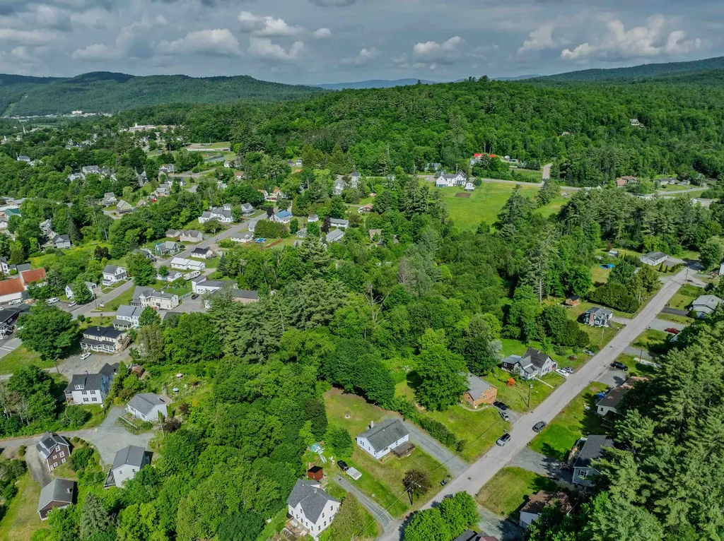59 Bishop Street Littleton NH 03561