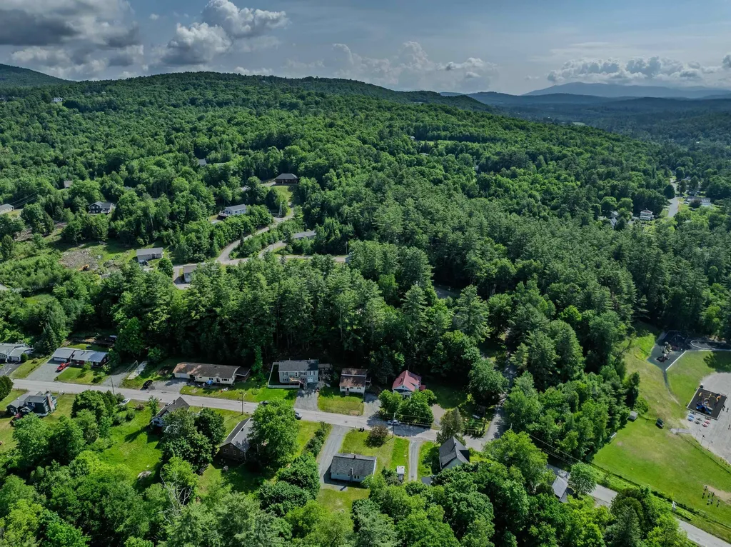 59 Bishop Street Littleton NH 03561