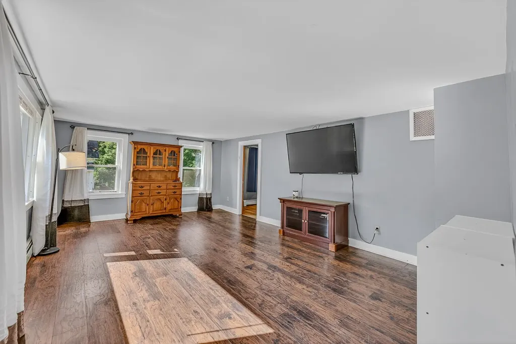 59 Bishop Street Littleton NH 03561