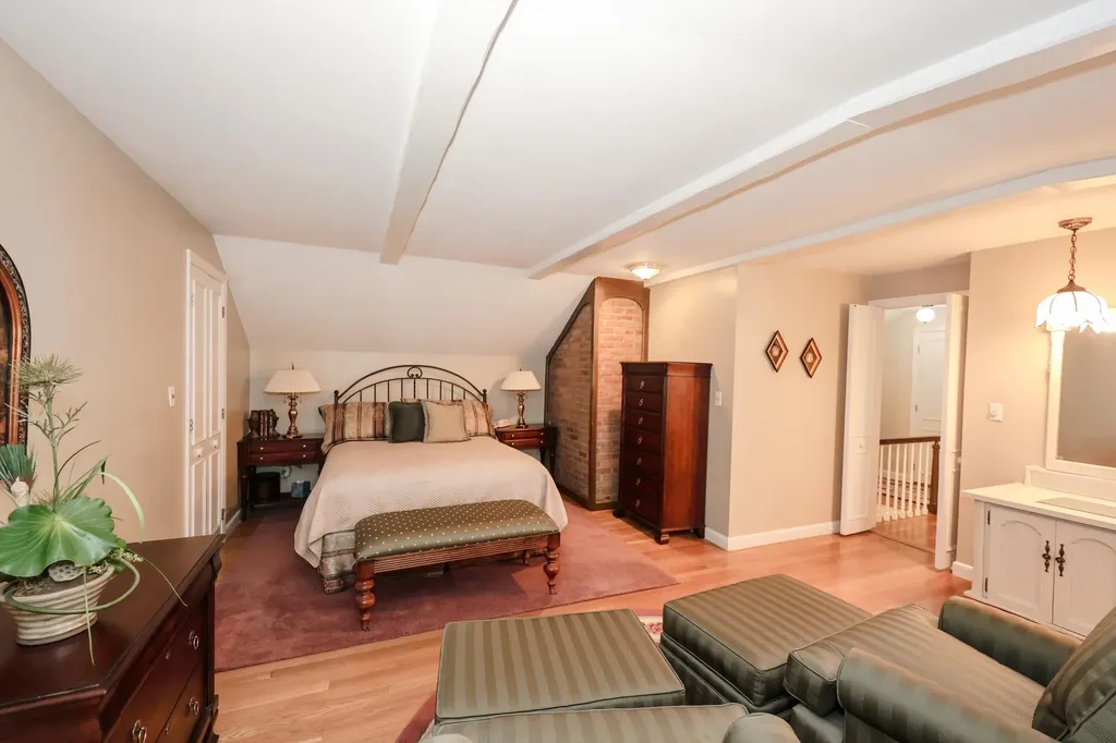 41 Bruce Road Manchester NH 03104