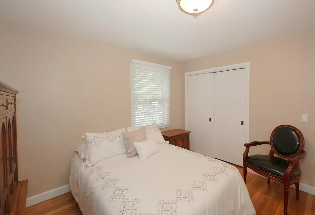 41 Bruce Road Manchester NH 03104