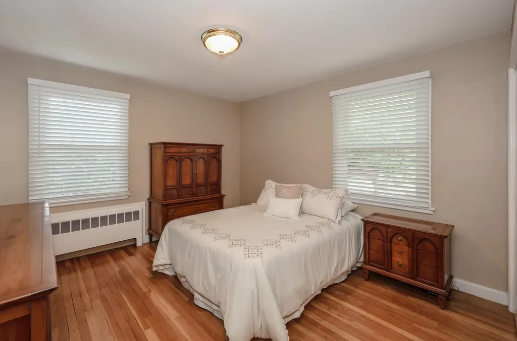 41 Bruce Road Manchester NH 03104