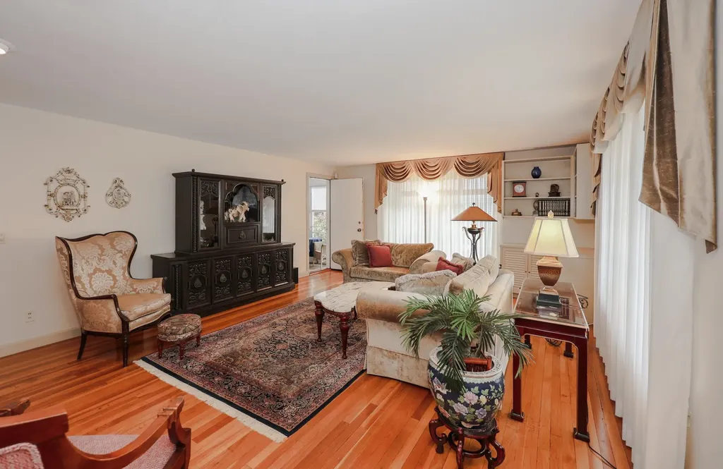 41 Bruce Road Manchester NH 03104