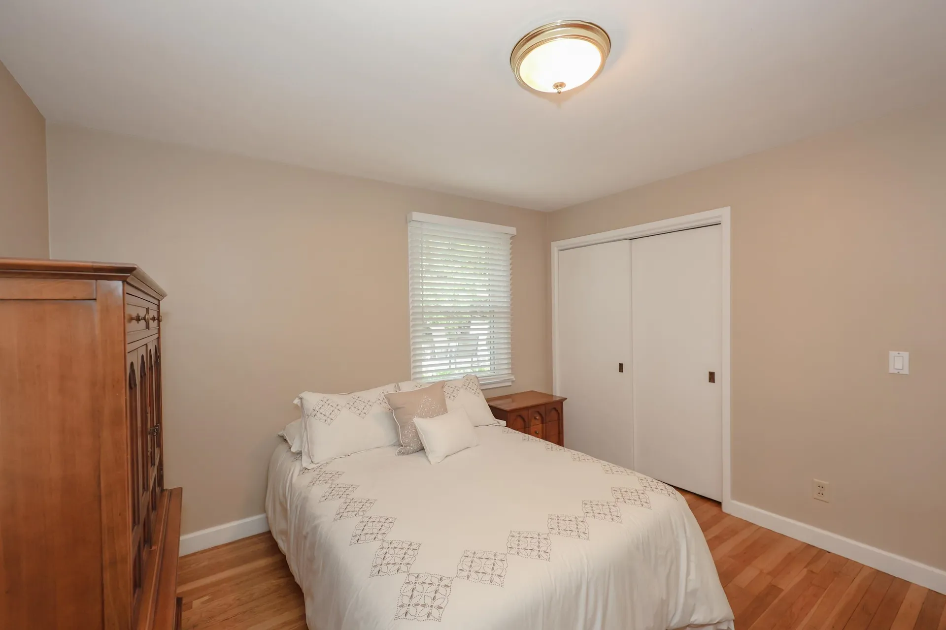 41 Bruce Road Manchester NH 03104