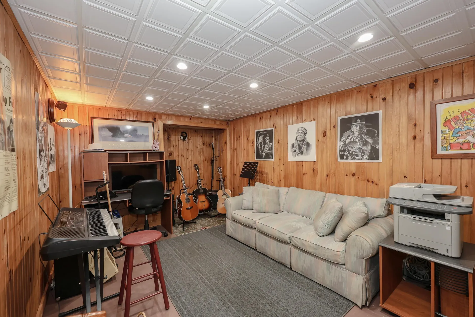 41 Bruce Road Manchester NH 03104