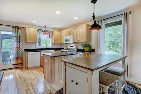 165 Breezy Way Barrington NH 03825