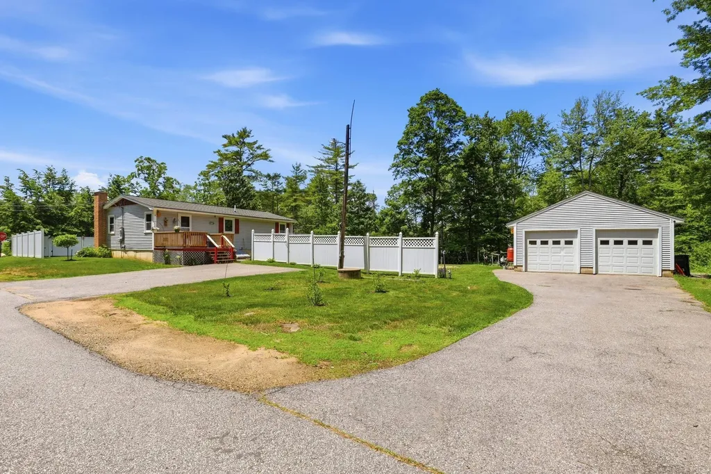 9 Horne Road Belmont NH 03220