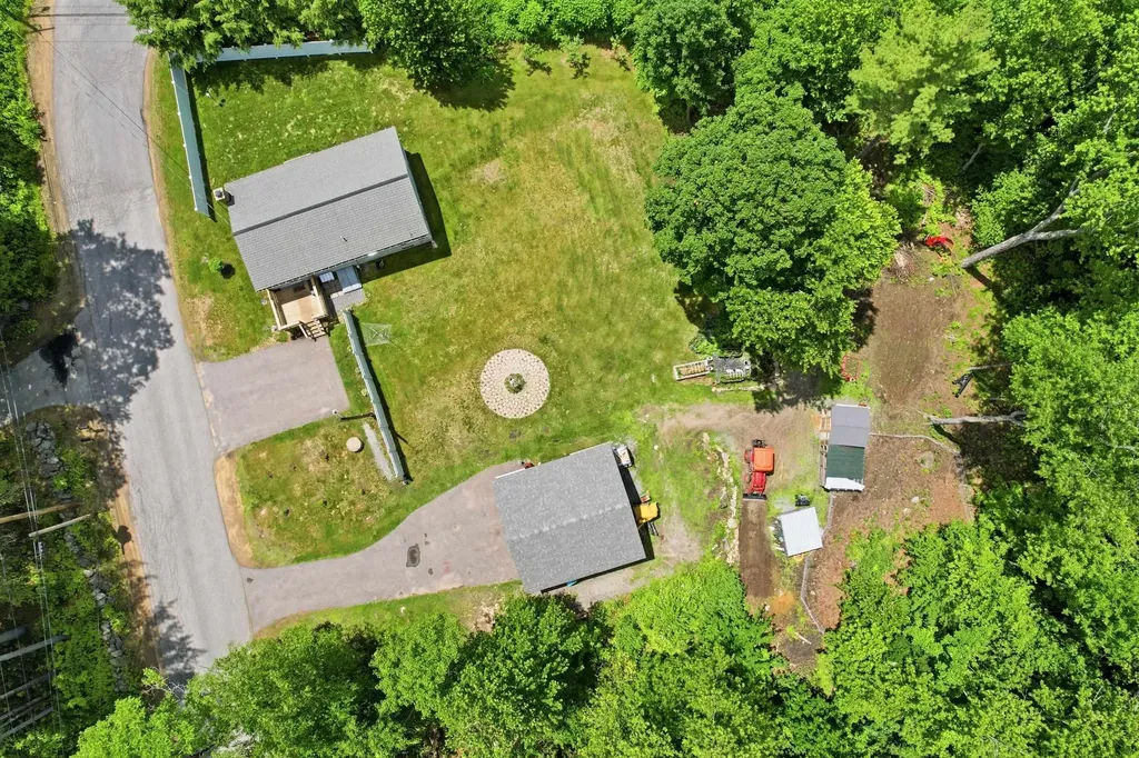 9 Horne Road Belmont NH 03220