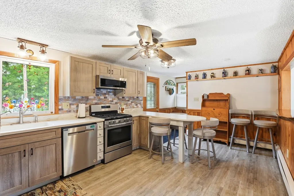 9 Horne Road Belmont NH 03220