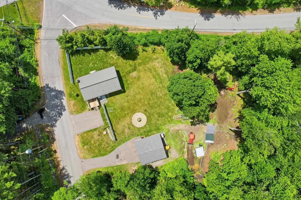 9 Horne Road Belmont NH 03220