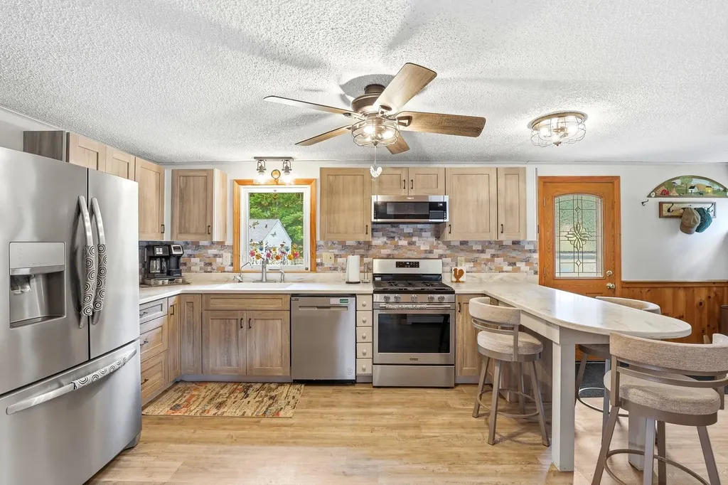 9 Horne Road Belmont NH 03220