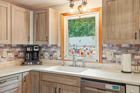9 Horne Road Belmont NH 03220
