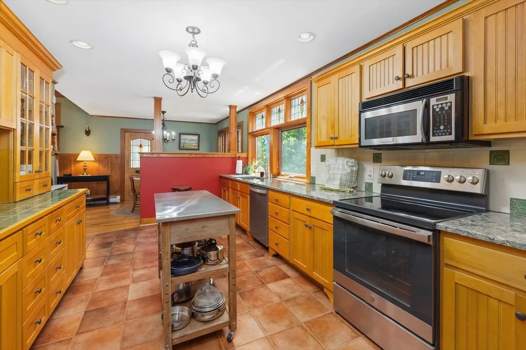 216 Old Forest Road Stoddard NH 03464