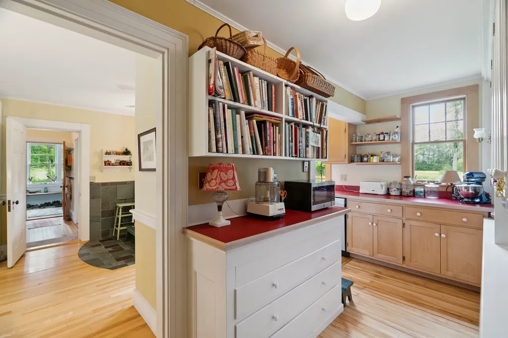 145 The Plateau Windsor VT 05089