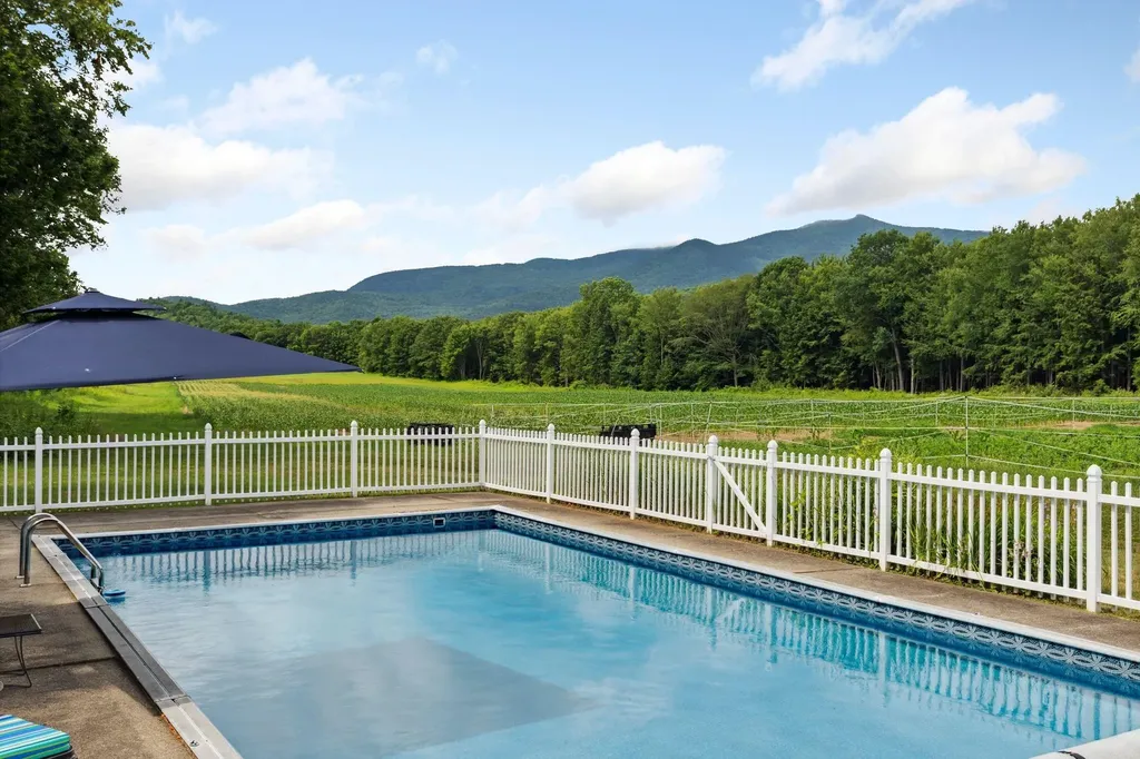 145 The Plateau Windsor VT 05089