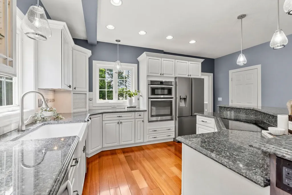 3 Rainbow Drive Nashua NH 03062