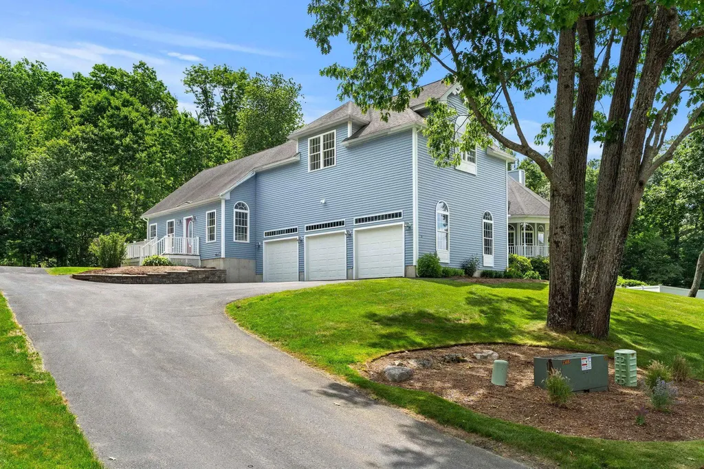 3 Rainbow Drive Nashua NH 03062