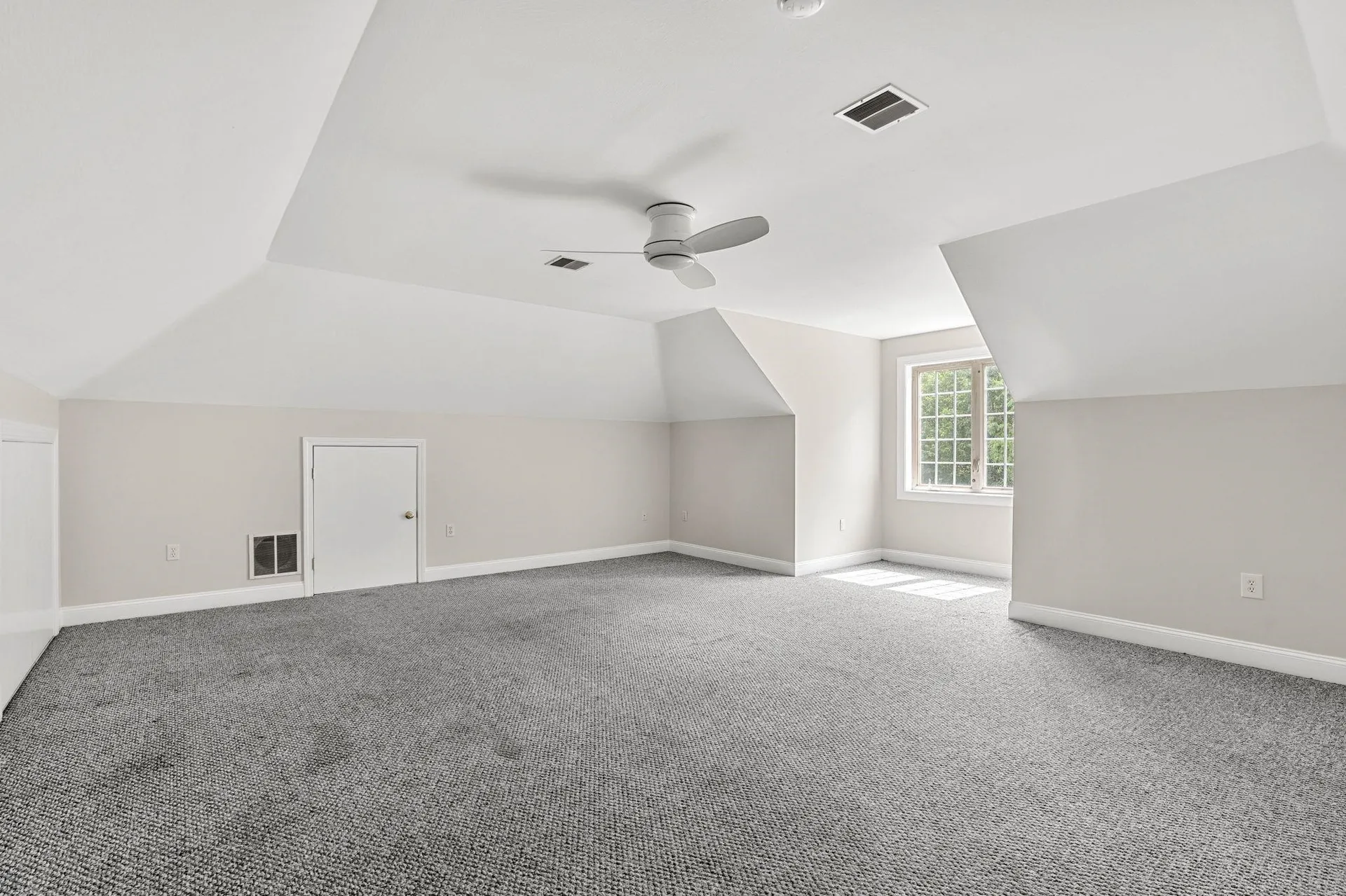 3 Rainbow Drive Nashua NH 03062