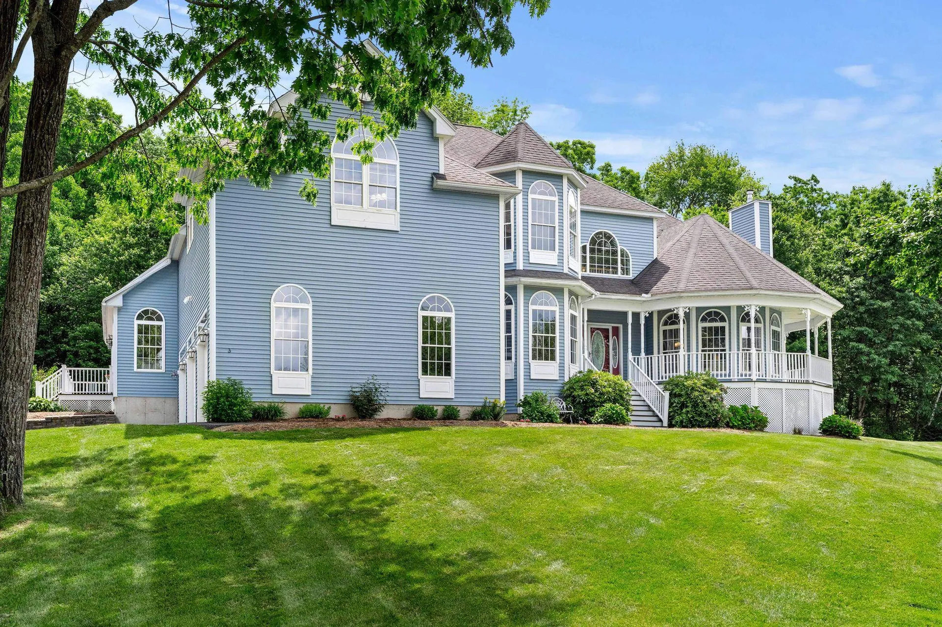 3 Rainbow Drive Nashua NH 03062