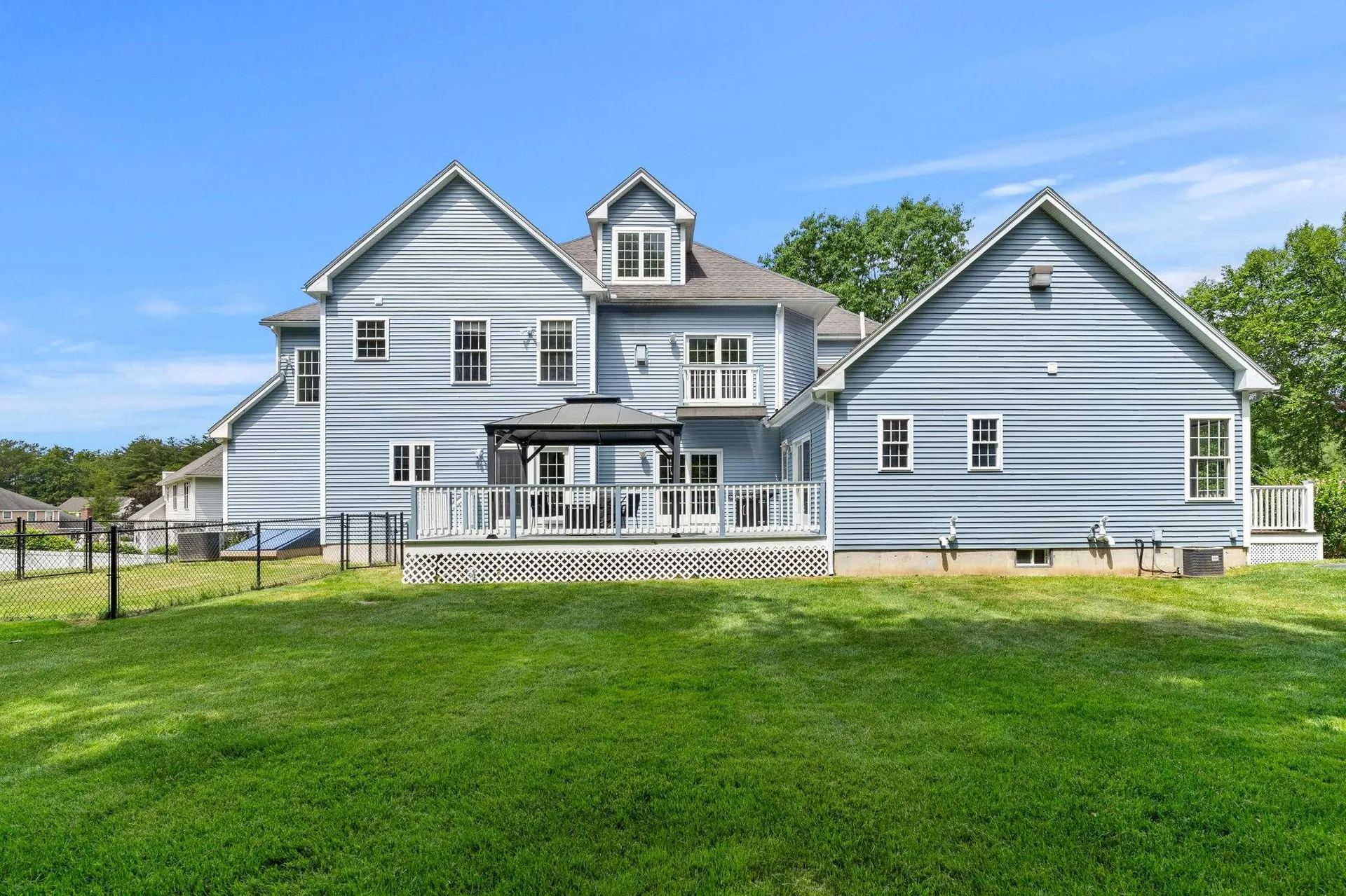 3 Rainbow Drive Nashua NH 03062