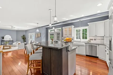 3 Rainbow Drive Nashua NH 03062