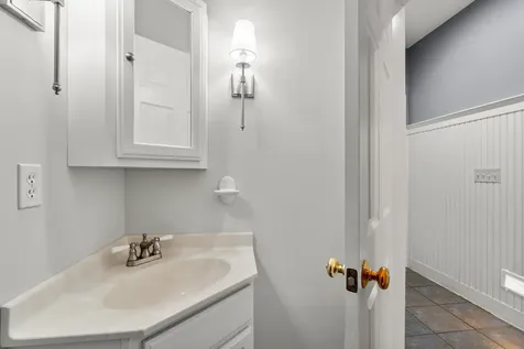 3 Rainbow Drive Nashua NH 03062