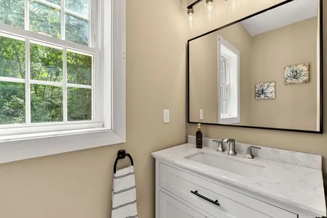 3 Rainbow Drive Nashua NH 03062