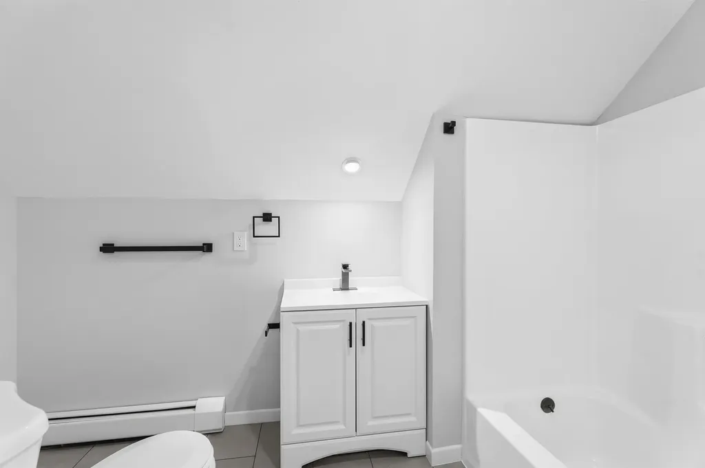 22 Farm Lane Seabrook NH 03874