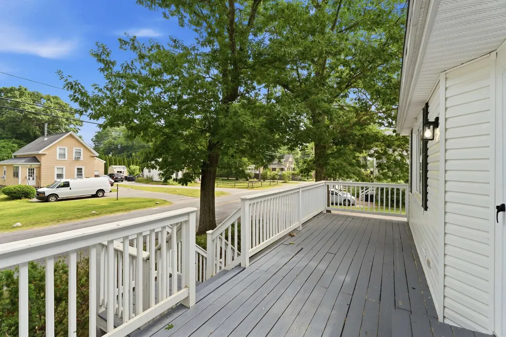 22 Farm Lane Seabrook NH 03874