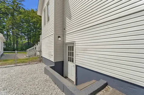 22 Farm Lane Seabrook NH 03874