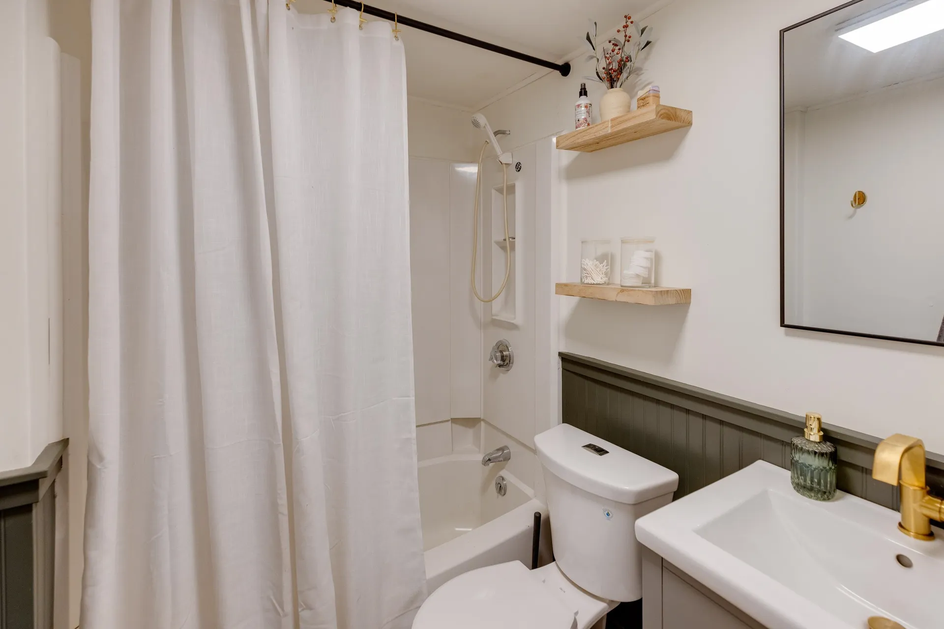 93 Lady Slipper Road Woodstock NH 03262