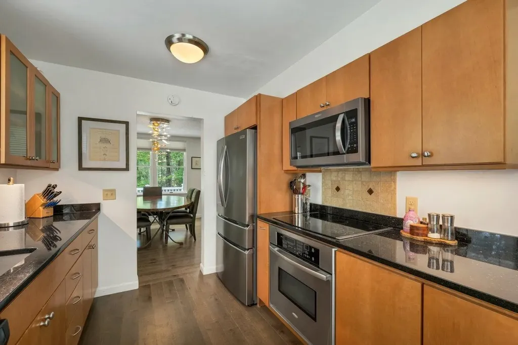 80 Cherry Hollow Road Nashua NH 03062