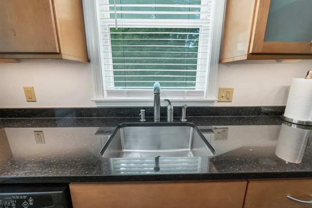 80 Cherry Hollow Road Nashua NH 03062