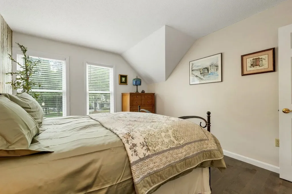 80 Cherry Hollow Road Nashua NH 03062