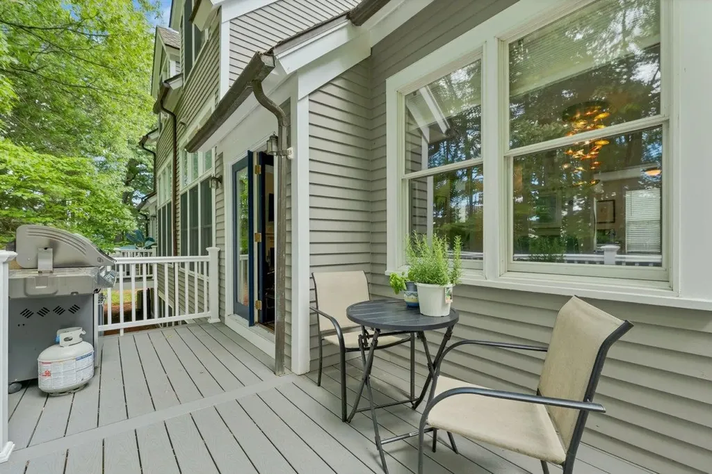 80 Cherry Hollow Road Nashua NH 03062