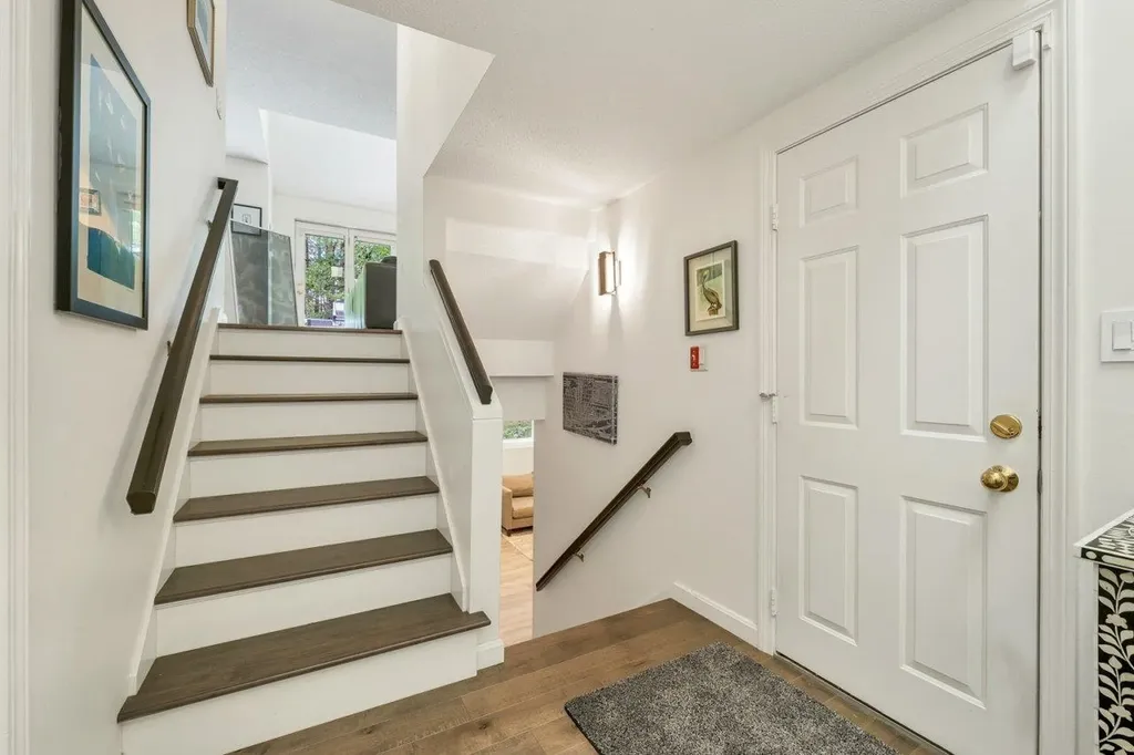 80 Cherry Hollow Road Nashua NH 03062
