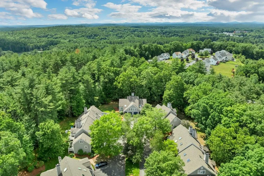 80 Cherry Hollow Road Nashua NH 03062