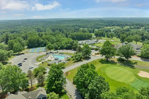 80 Cherry Hollow Road Nashua NH 03062