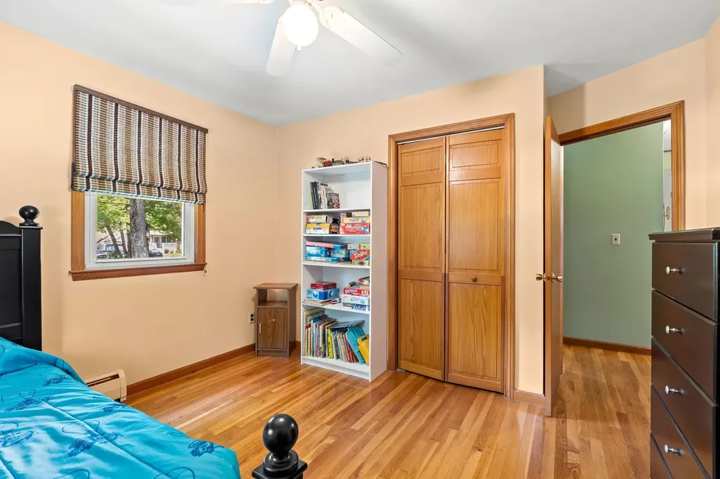 9 Quaker Street Newton NH 03858