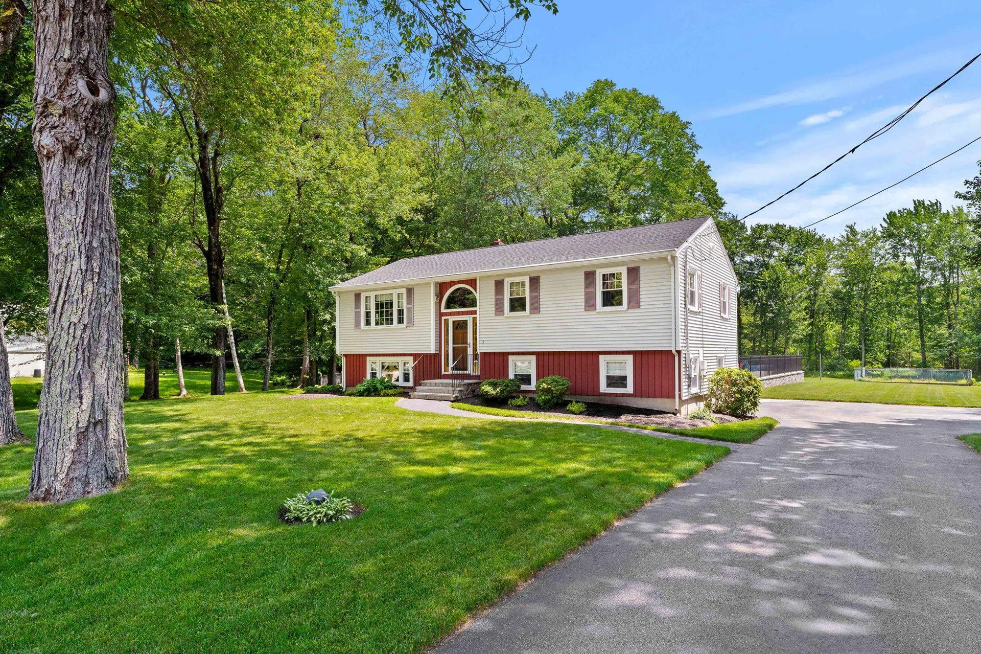 9 Quaker Street Newton NH 03858