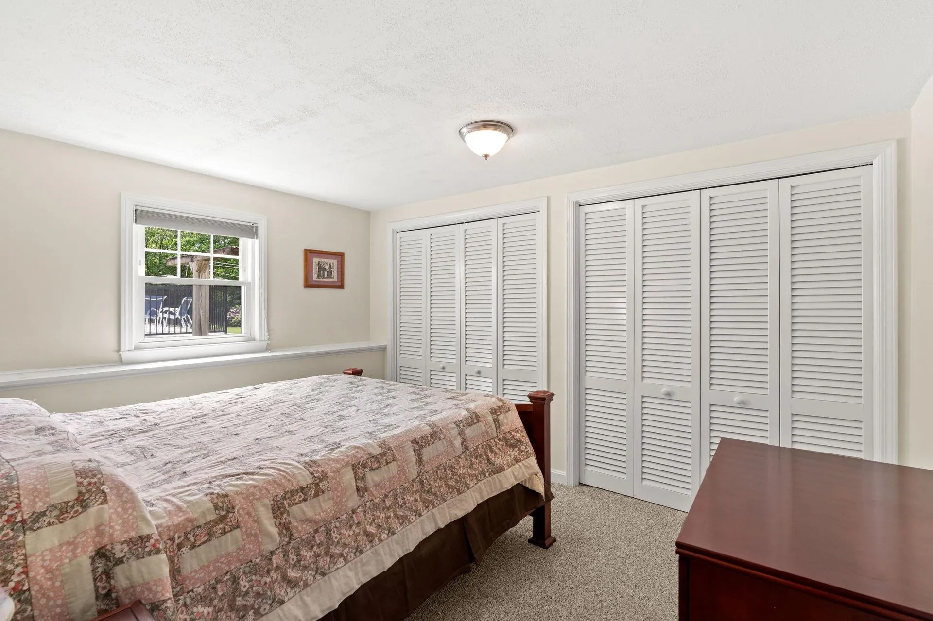 9 Quaker Street Newton NH 03858