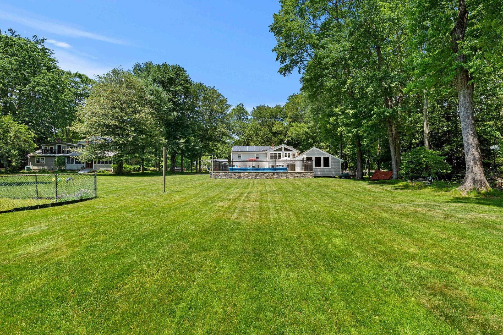 9 Quaker Street Newton NH 03858