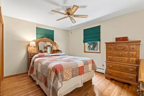 9 Quaker Street Newton NH 03858