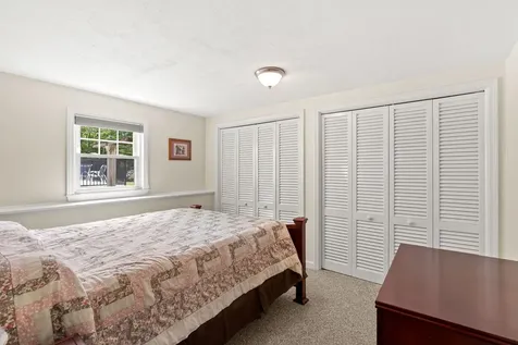 9 Quaker Street Newton NH 03858