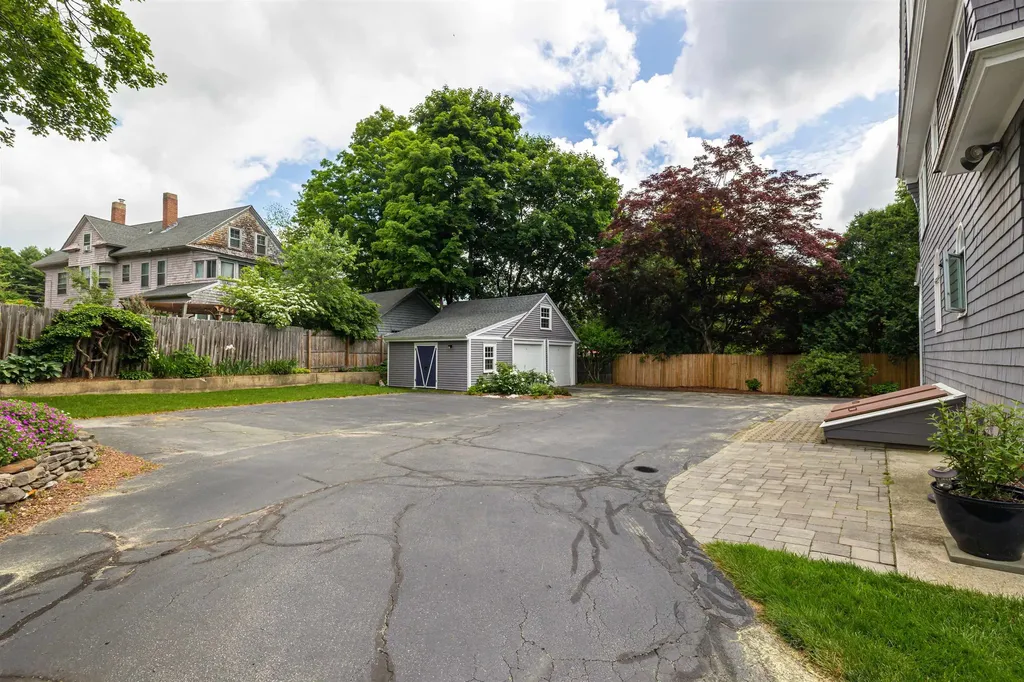 94 School Street Concord NH 03301
