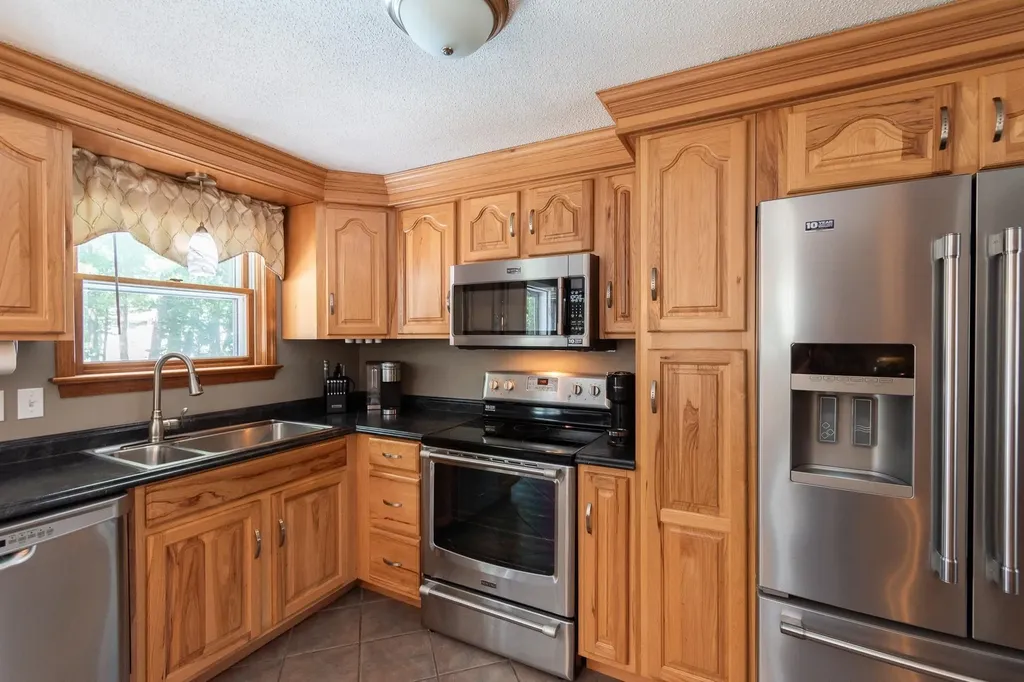 96 Ellingwood Street Manchester NH 03103