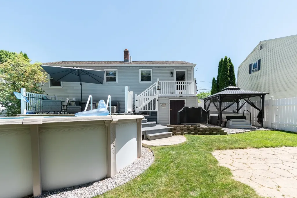 96 Ellingwood Street Manchester NH 03103
