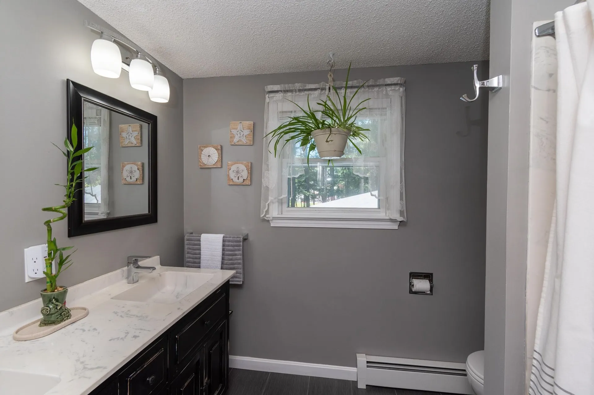 96 Ellingwood Street Manchester NH 03103