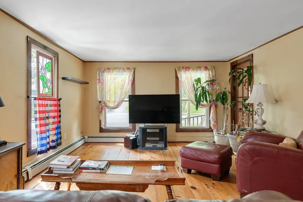 217 South Pleasant Street Bradford VT 05033